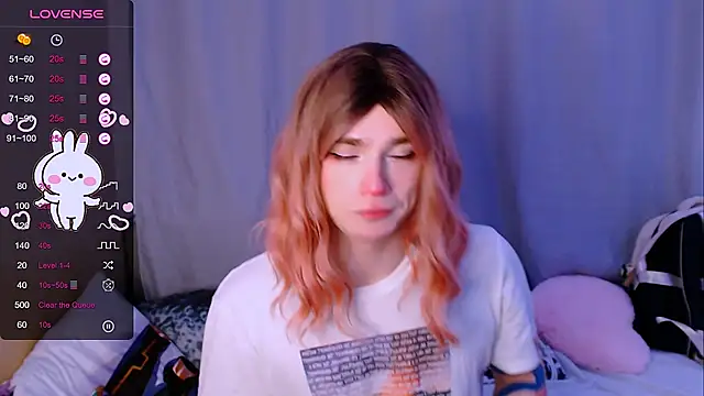 Snapshot of Alice_Hells chatting on 02-20-25, 04:50 Alice Hells online show from 02-20-25, 04:50