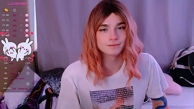 Snapshot of Alice_Hells chatting on 02-20-25, 10:59 Alice Hells online show from 02-20-25, 10:59