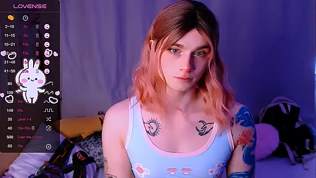 Snapshot of Alice_Hells chatting on 10-29-25, 07:32 Alice Hells online show from 10-29-25, 07:32