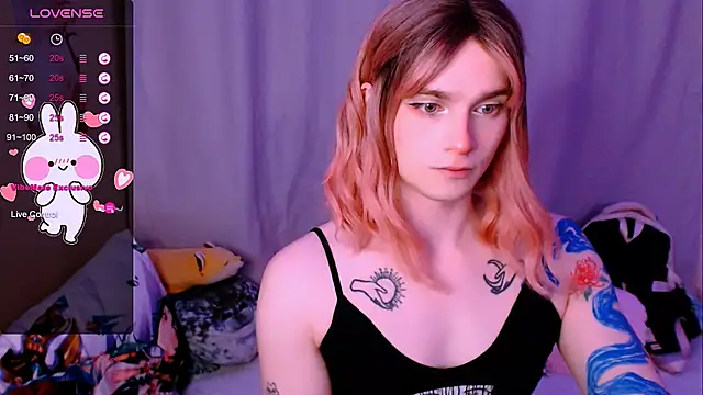 Alice Hells online show from 03-25-26, 05:30