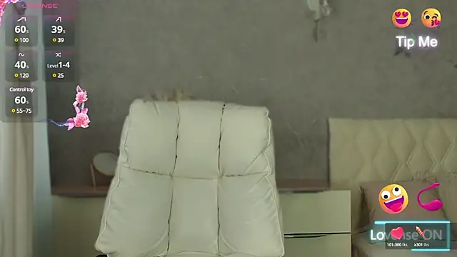 LianaCruz   online show from 02-14-25, 05:19