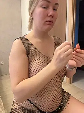 Snapshot of LianaCruz__ chatting on 01-19-26, 05:11 LianaCruz online show from 01-19-26, 05:11