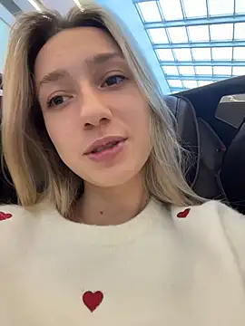 Lia  Love online show from 10-17-25, 12:08