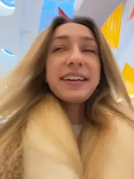 Lia  Love online show from 11-27-25, 12:29