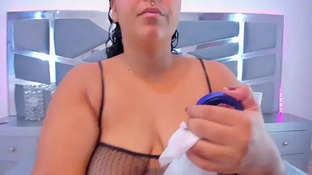 Tiffanymiller00 online show from 12-04-24, 12:58