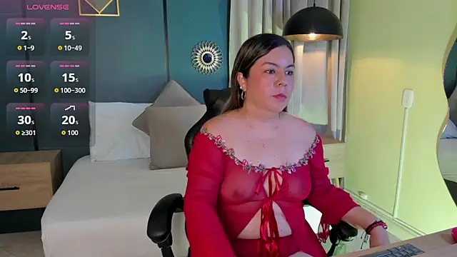 Snapshot of nahia_13 chatting on 06-06-26, 01:32 nahia 13 online show from 06-06-26, 01:32