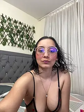 Snapshot of Kay_LustyWife chatting on 02-19-25, 07:38 Kay LustyWife online show from 02-19-25, 07:38