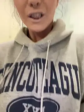 SweetSolez online show from 04-05-26, 09:12