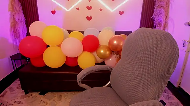 lunaalynch online show from 04-21-26, 08:55