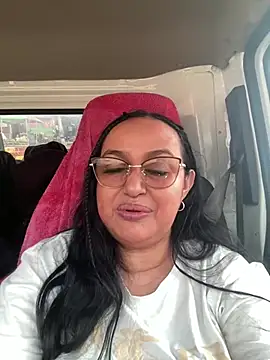 GiaNahomi online show from 12-12-24, 02:33