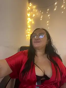 GiaNahomi online show from 01-17-25, 06:15