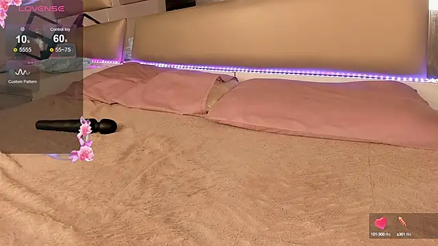 Snapshot of Mis__lola chatting on 12-12-24, 11:03 Mis  lola online show from 12-12-24, 11:03