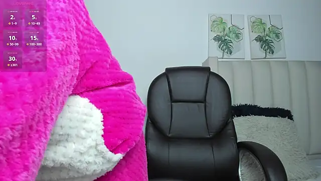 Kala Alia online show from 09-11-25, 01:49