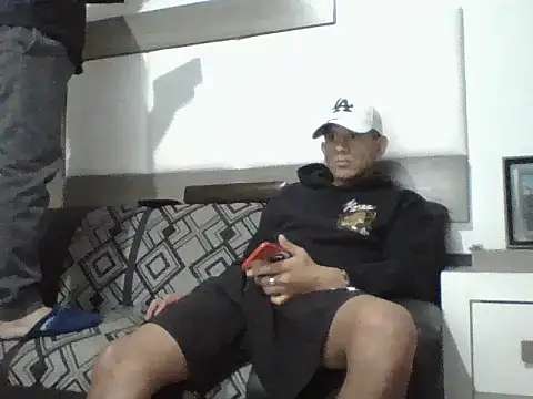 oiram27 online show from 12-01-25, 01:27