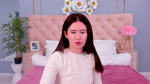 milaleoneli online show from 01-27-25, 06:41