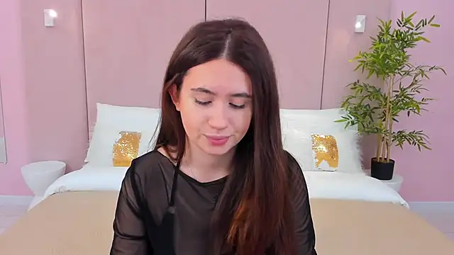 milaleoneli online show from 01-29-25, 12:35