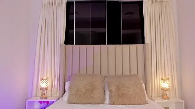 Aliison Smith online show from 04-10-26, 04:50