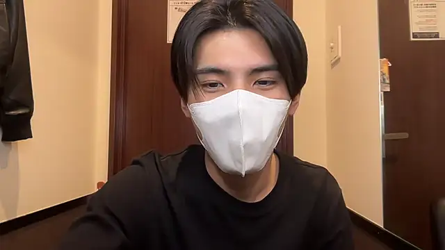 Snapshot of Lio_kun chatting on 03-14-25, 01:24 Lio kun online show from 03-14-25, 01:24