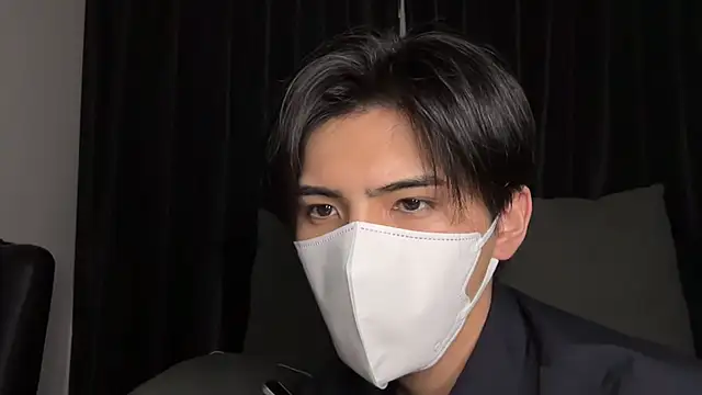 Lio kun online show from 05-27-26, 01:08