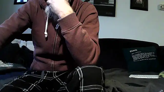 Snapshot of Kingsscepter chatting on 01-24-25, 08:02 Kingsscepter online show from 01-24-25, 08:02