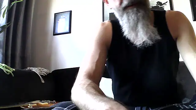 Snapshot of Kingsscepter chatting on 02-01-25, 09:32 Kingsscepter online show from 02-01-25, 09:32