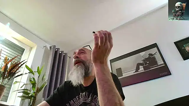 Snapshot of Kingsscepter chatting on 02-09-25, 08:45 Kingsscepter online show from 02-09-25, 08:45