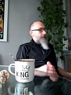 Snapshot of Kingsscepter chatting on 02-11-25, 11:43 Kingsscepter online show from 02-11-25, 11:43