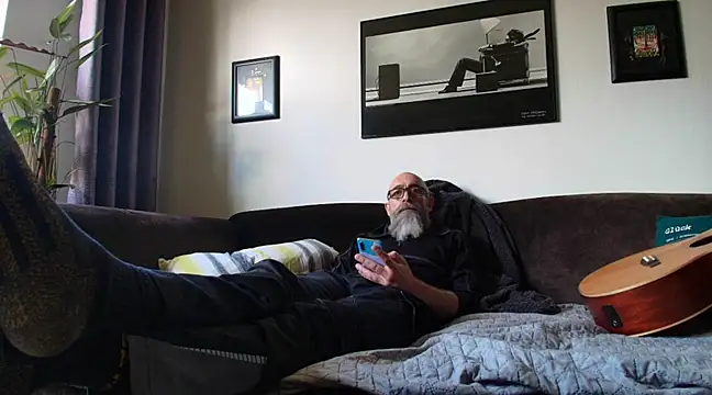 Snapshot of Kingsscepter chatting on 02-26-25, 03:08 Kingsscepter online show from 02-26-25, 03:08