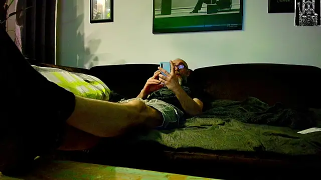 Snapshot of Kingsscepter chatting on 03-03-25, 10:31 Kingsscepter online show from 03-03-25, 10:31