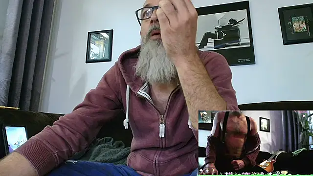 Snapshot of Kingsscepter chatting on 09-09-25, 08:03 Kingsscepter online show from 09-09-25, 08:03