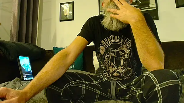 Snapshot of Kingsscepter chatting on 09-29-25, 05:51 Kingsscepter online show from 09-29-25, 05:51