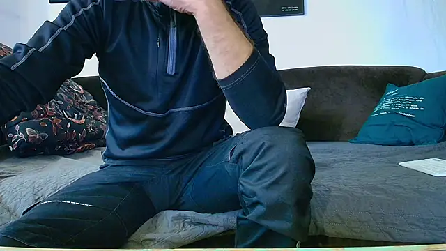 Snapshot of Kingsscepter chatting on 12-05-25, 03:09 Kingsscepter online show from 12-05-25, 03:09