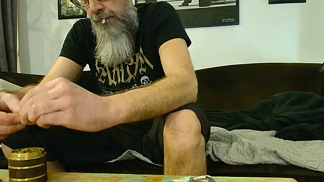 Snapshot of Kingsscepter chatting on 01-08-26, 06:54 Kingsscepter online show from 01-08-26, 06:54