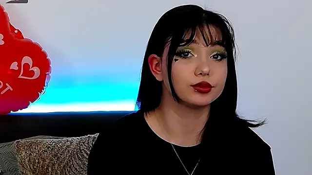 AveryWillow online show from 02-26-25, 02:46