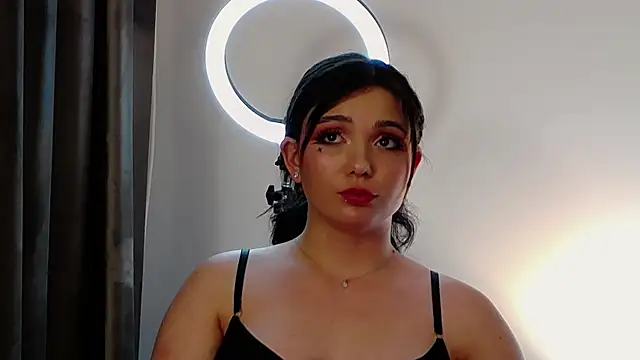 AveryWillow online show from 03-01-25, 01:51