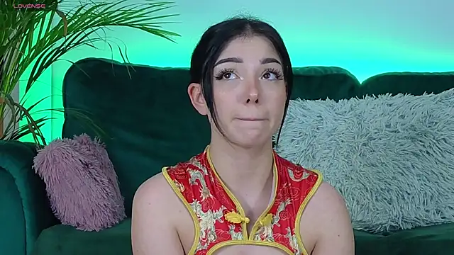 AveryWillow online show from 10-15-25, 02:55