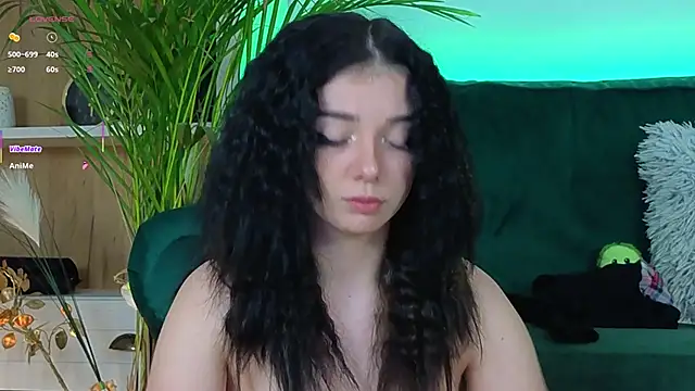 AveryWillow online show from 10-19-25, 02:56