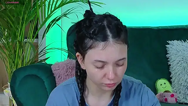 AveryWillow online show from 10-21-25, 02:56