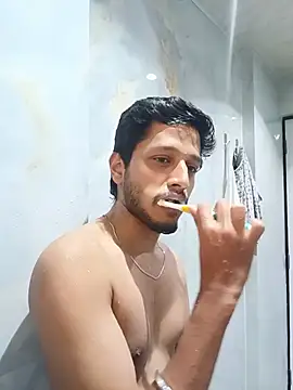 skinnyyyyyyyyy online show from 06-18-26, 03:40