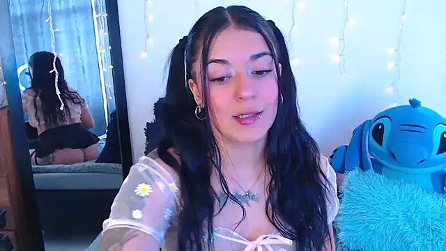 Samanta james19 online show from 11-12-25, 03:45