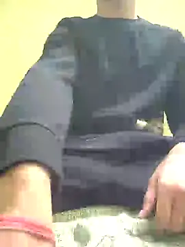 Snapshot of rahul_4u chatting on 12-11-24, 06:52 rahul 4u online show from 12-11-24, 06:52