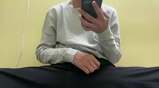 Snapshot of rahul_4u chatting on 12-20-24, 06:56 rahul 4u online show from 12-20-24, 06:56