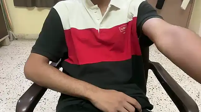 Snapshot of rahul_4u chatting on 03-02-25, 01:05 rahul 4u online show from 03-02-25, 01:05