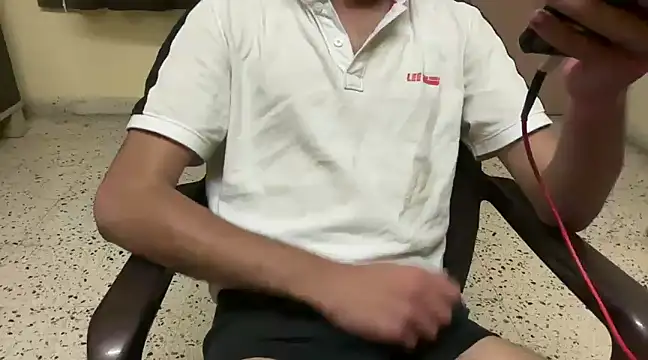 Snapshot of rahul_4u chatting on 03-16-25, 06:55 rahul 4u online show from 03-16-25, 06:55