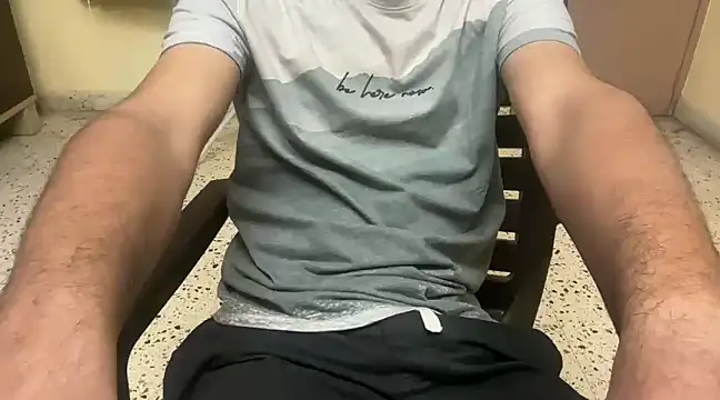 Snapshot of rahul_4u chatting on 03-21-25, 03:57 rahul 4u online show from 03-21-25, 03:57