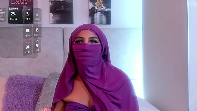 naomiii   online show from 05-29-26, 07:45