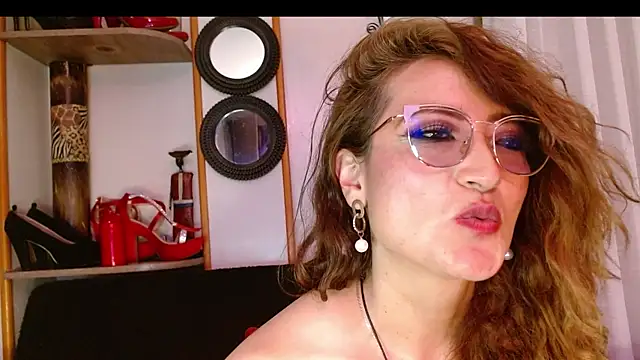 AdeleMourfg online show from 02-10-25, 09:04