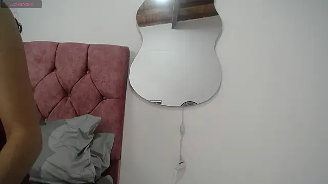 Snapshot of AMBER_LOVE22 chatting on 01-04-25, 03:28 AMBER LOVE22 online show from 01-04-25, 03:28