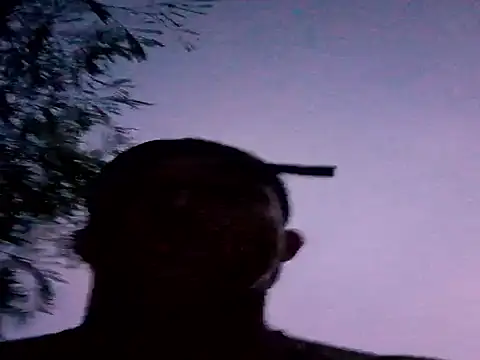 Snapshot of tayson_ chatting on 10-28-25, 10:19 tayson online show from 10-28-25, 10:19