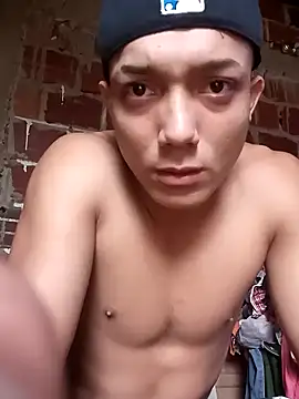 Snapshot of tayson_ chatting on 11-14-25, 11:42 tayson online show from 11-14-25, 11:42